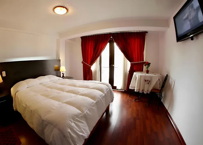 La Estancia ホテル 3*